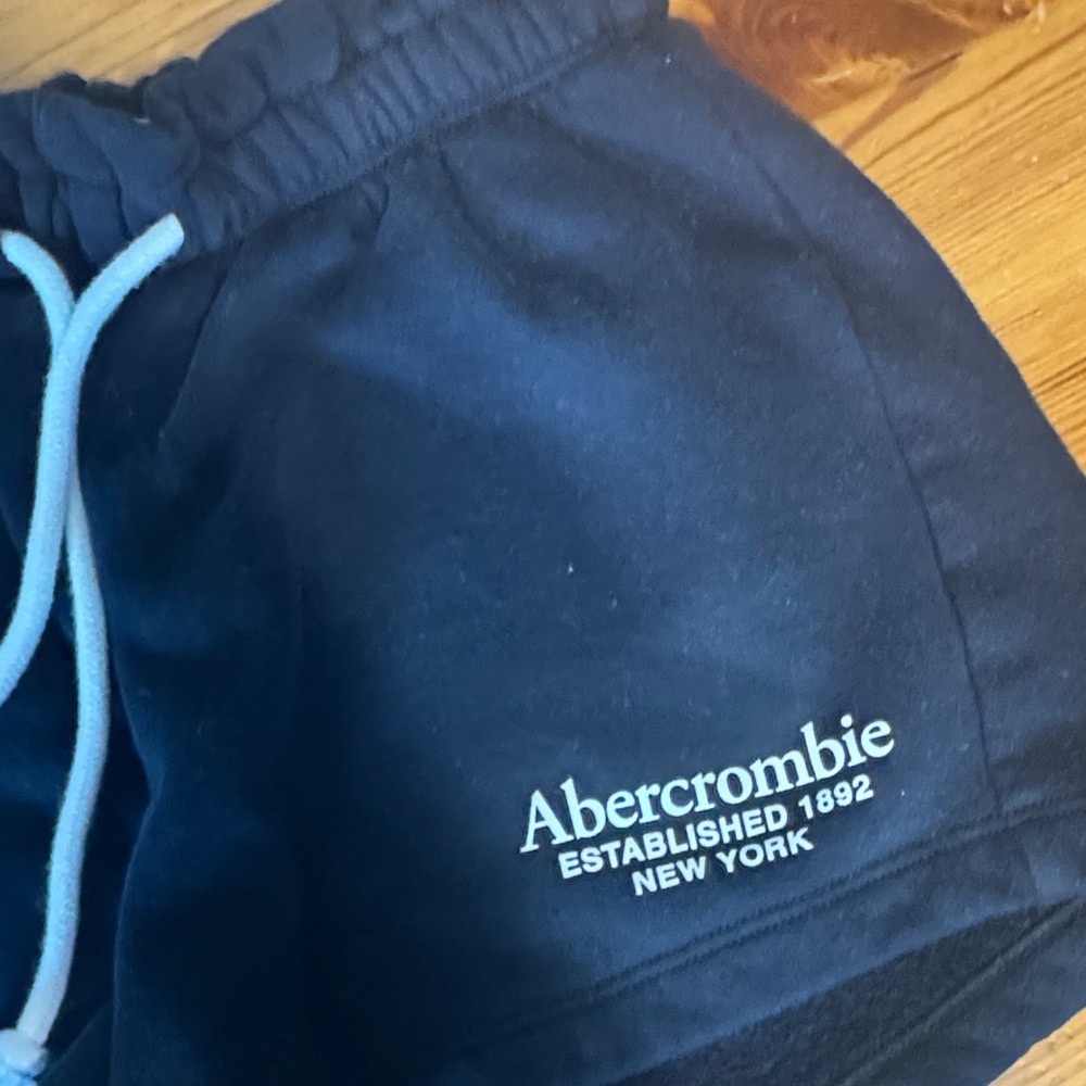 Abercrombie & Fitch Black Shorts
